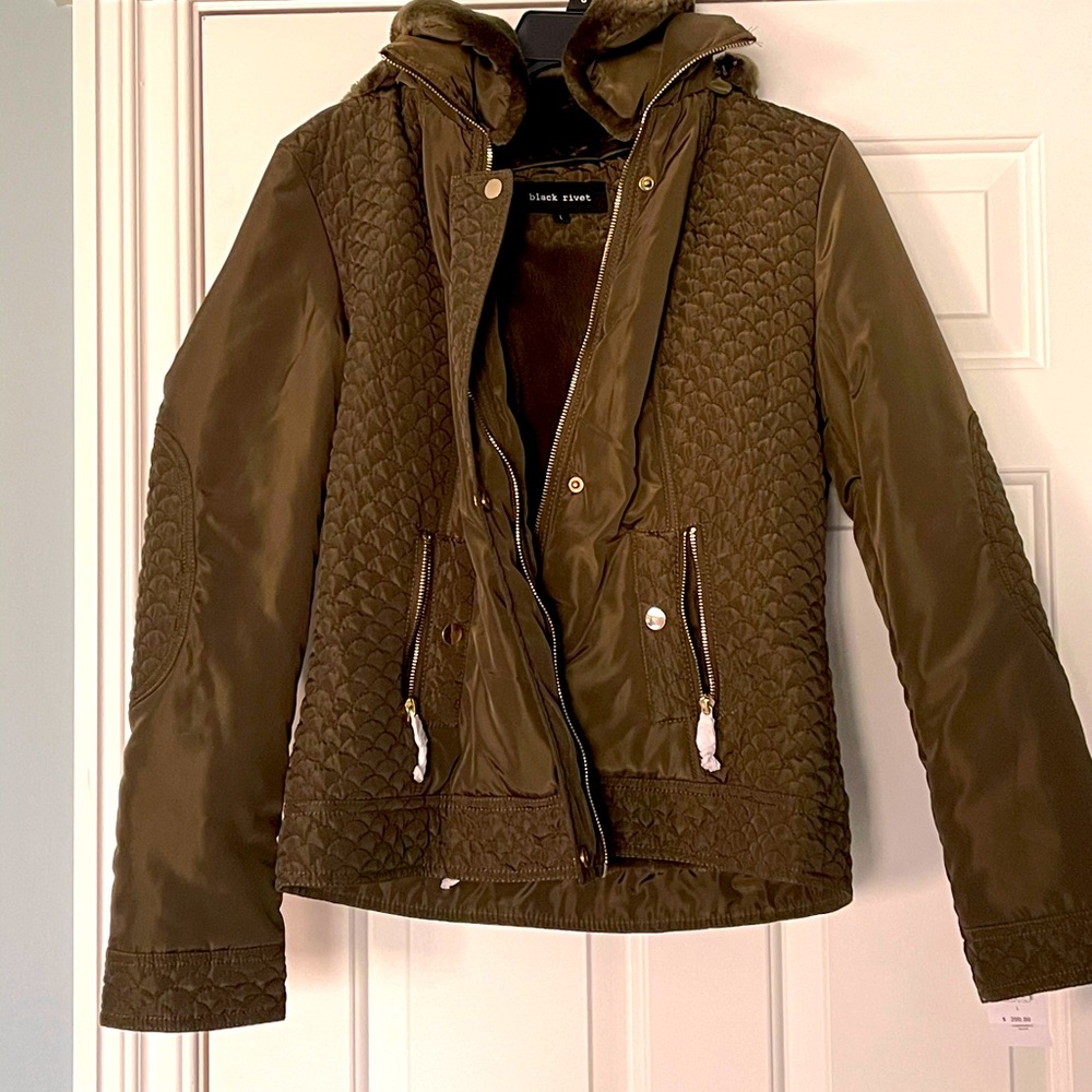 Green hip length quilted jacket